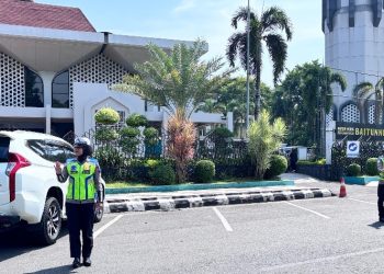 Polwan Tunjukkan Wajah Humanis, Patroli Jumat