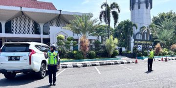 Polwan Tunjukkan Wajah Humanis, Patroli Jumat