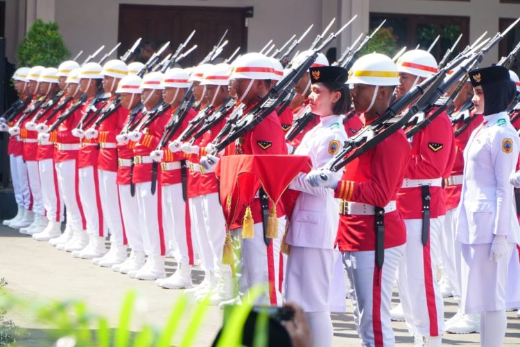 Paskibraka Pati Tampil Membanggakan di HUT RI ke-80, Gus Yasin Apresiasi