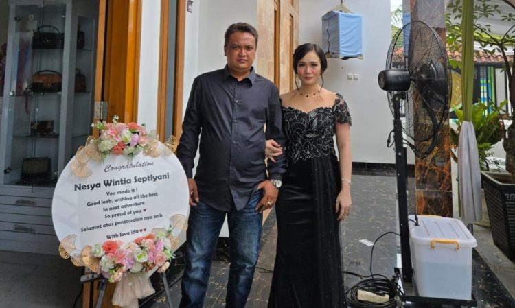 Perayaan HUT RI ke-80, Komitmen Pengusaha Muda dan Sekdes Dengkek Deket Warga