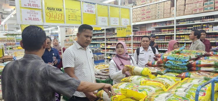 Harga Beras di Pati Masih Aman, IPTU Rustam Lakukan Pengecekan