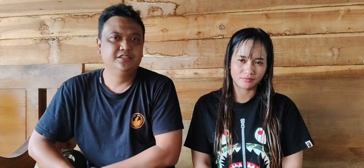 Gotong Royong Hadapi Banjir, Relawan Bos JL dan Sekdes Bersatu Bangun Posko Darurat