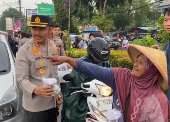 Humanis di Bulan Ramadan, Polresta Pati dan Bhayangkari Kompak Tebar Berkah Takjil Gratis