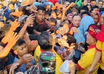 Antusiasme Membludak, Aksi Takjil Lintas Agama di Pati Jadi Simbol Kerukunan