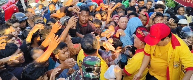 Antusiasme Membludak, Aksi Takjil Lintas Agama di Pati Jadi Simbol Kerukunan