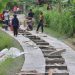 Warga Nglebak Tak Mau Menunggu, Jalan Rusak Diperbaiki