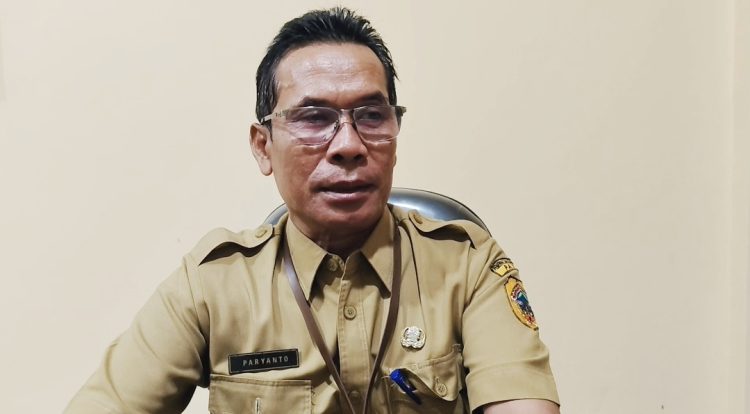 Ruang Kelas Hancur, Kini Anak – Anak Belajar di Balai Desa