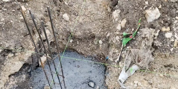 Kades Main Proyek Lintas Desa, Material Urugan KDMP Dipertanyakan Izinnya